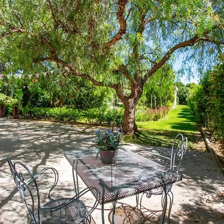 By Villa Pezenas