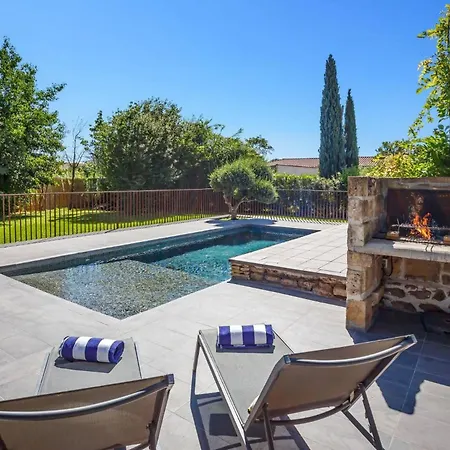 Villa By Pezenas